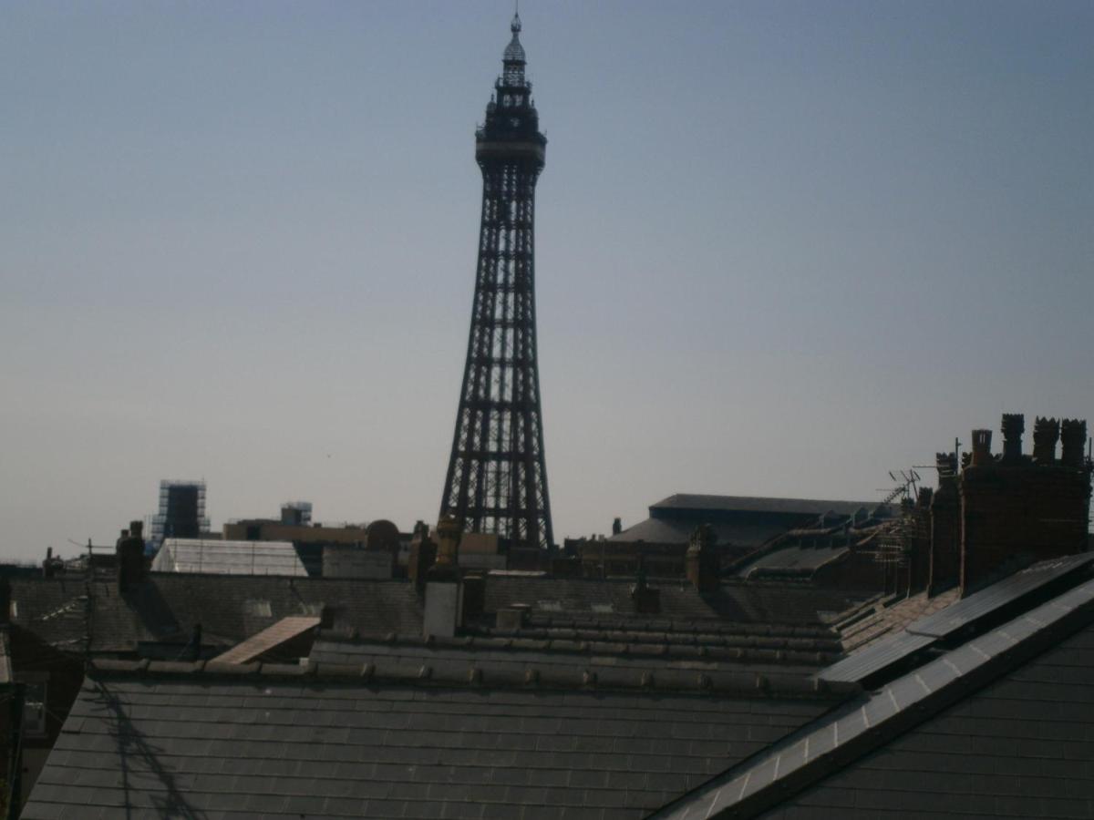 Guesthouse The Royale Hotel Blackpool Eksteriør bilde
